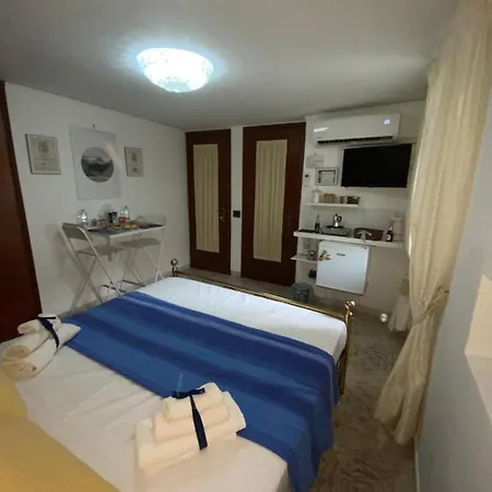 B&B House S. Ferdinando-2